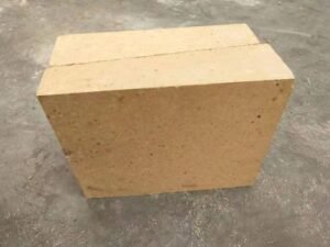 Anti-stripping high alumina brick