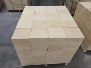 Anti-stripping high alumina brick